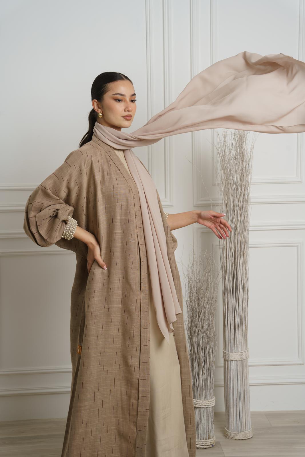 عباية بقماش صيفي